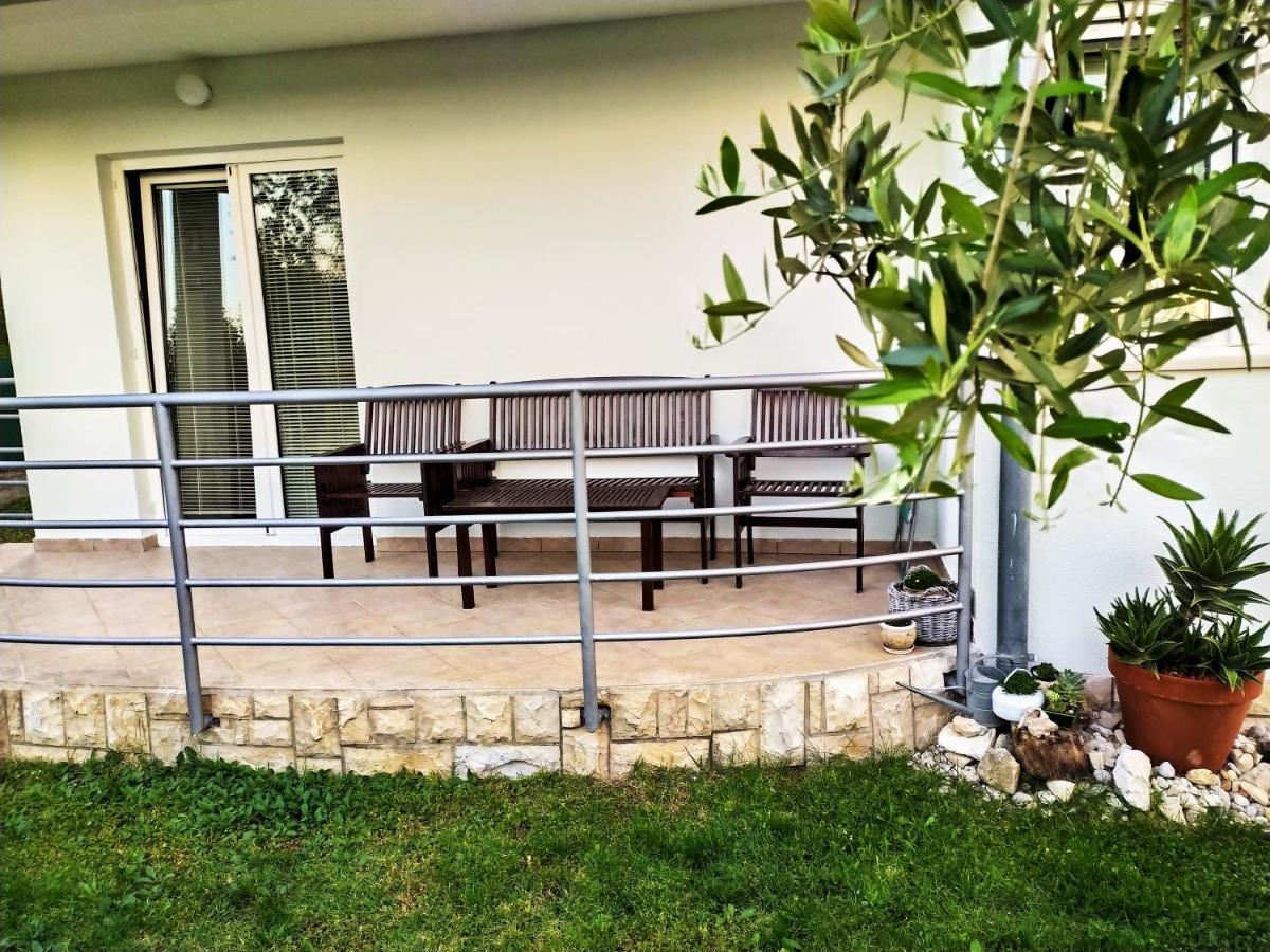 Dadic Apartments Bibinje Exterior foto